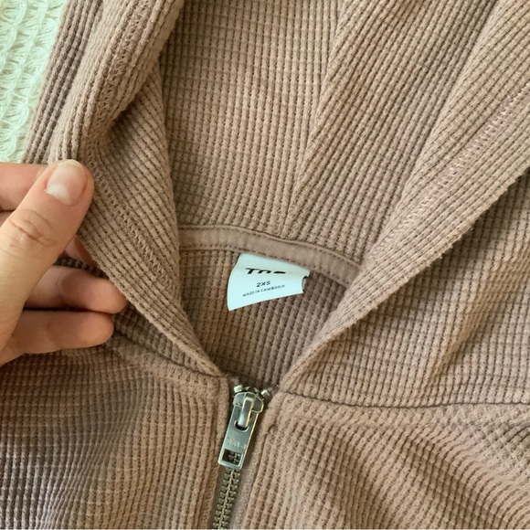 Aritzia Tna Waffle Knit Zip Up Hoodie Long Sleeve Jacket Top Purple Nude - Picture 5 of 7